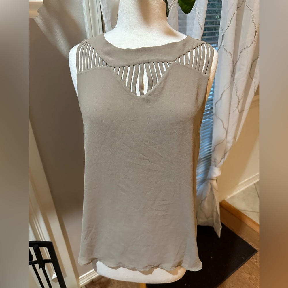 Sleeveless Boutique Blouse